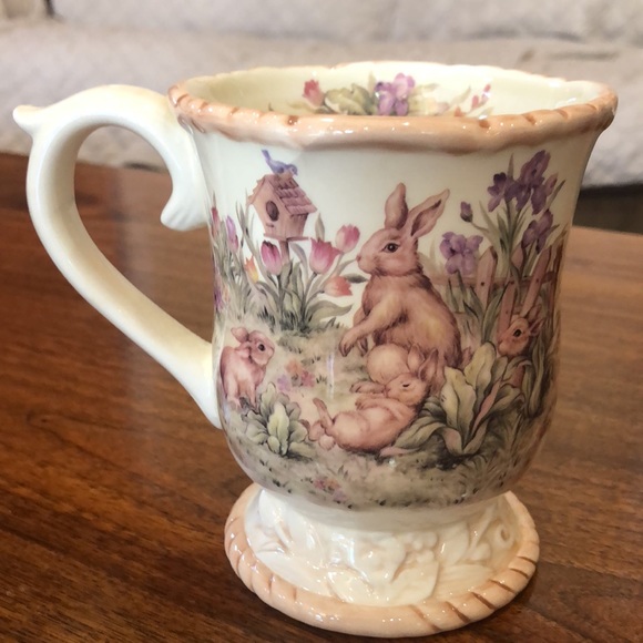 Cracker Barrel Easter Traditions Ceramic Mug 4 1/2” - Picture 1 of 7